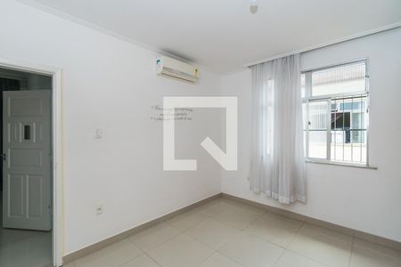 Quarto 1 de apartamento para alugar com 2 quartos, 70m² em Penha Circular, Rio de Janeiro