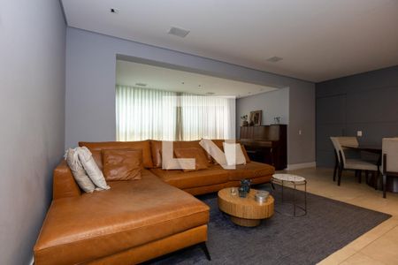 Sala de TV de apartamento à venda com 3 quartos, 120m² em Vila da Serra, Nova Lima