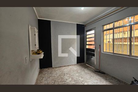 Sala de casa para alugar com 2 quartos, 70m² em Jardim Hercilia, São Paulo