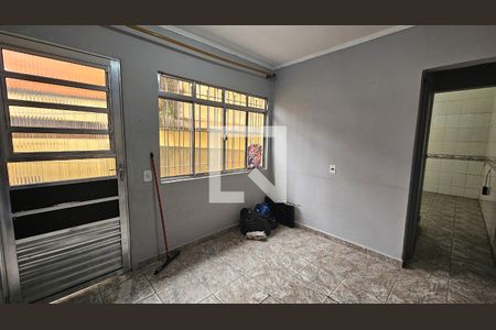 Sala de casa para alugar com 2 quartos, 70m² em Jardim Hercilia, São Paulo