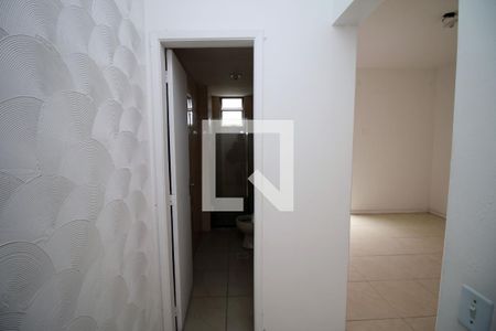 Sala - Corredor de apartamento para alugar com 1 quarto, 44m² em Penha Circular, Rio de Janeiro