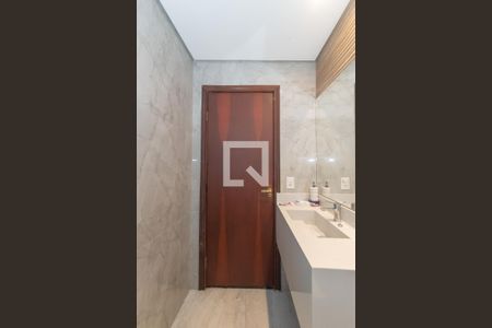 Lavabo de casa para alugar com 3 quartos, 180m² em Vila Gumercindo, São Paulo