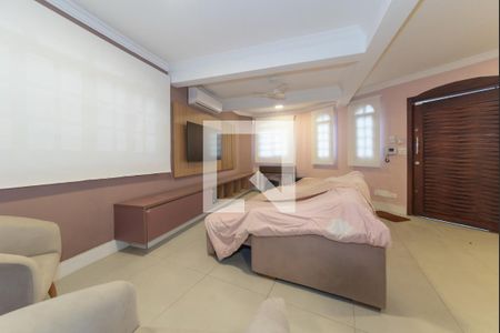 Sala de casa para alugar com 3 quartos, 180m² em Vila Gumercindo, São Paulo