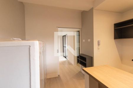 Sala/Cozinha de apartamento para alugar com 1 quarto, 33m² em Portão, Curitiba