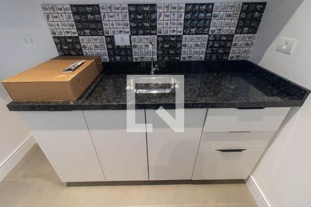 Sala/Cozinha de apartamento para alugar com 1 quarto, 33m² em Portão, Curitiba