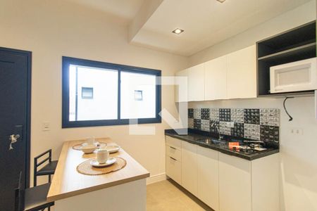 Sala/Cozinha de apartamento para alugar com 1 quarto, 33m² em Portão, Curitiba