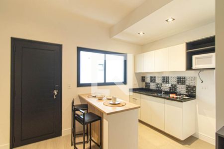 Sala/Cozinha de apartamento para alugar com 1 quarto, 33m² em Portão, Curitiba