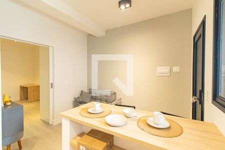 Sala/Cozinha de apartamento para alugar com 1 quarto, 33m² em Portão, Curitiba