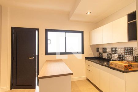 Sala/Cozinha de apartamento para alugar com 1 quarto, 33m² em Portão, Curitiba