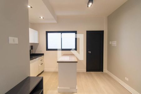 Sala/Cozinha de apartamento para alugar com 1 quarto, 33m² em Portão, Curitiba