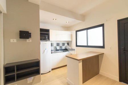 Sala/Cozinha de apartamento para alugar com 1 quarto, 33m² em Portão, Curitiba