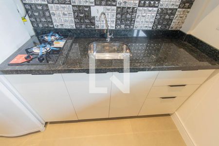 Sala/Cozinha de apartamento para alugar com 1 quarto, 33m² em Portão, Curitiba