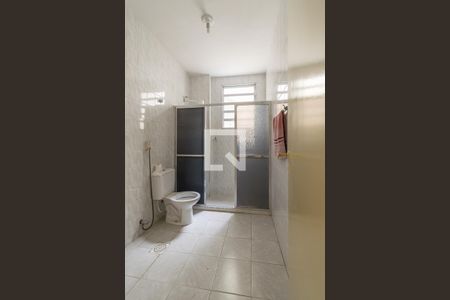 Banheiro de apartamento para alugar com 1 quarto, 50m² em Bonsucesso, Rio de Janeiro