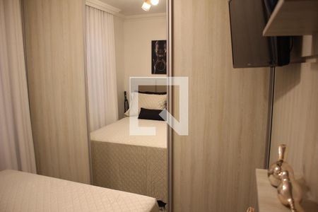 Quarto 2 de apartamento à venda com 2 quartos, 50m² em Flamengo, Contagem