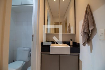 Banheiro de apartamento à venda com 1 quarto, 41m² em Cidade Monções, São Paulo