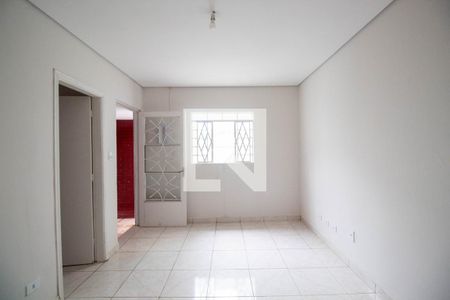 Sala 1 de casa para alugar com 4 quartos, 230m² em Vila Ré, São Paulo