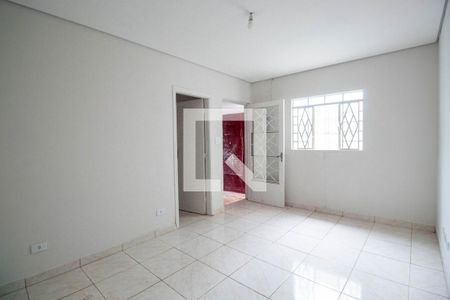 Sala 1 de casa para alugar com 4 quartos, 230m² em Vila Ré, São Paulo