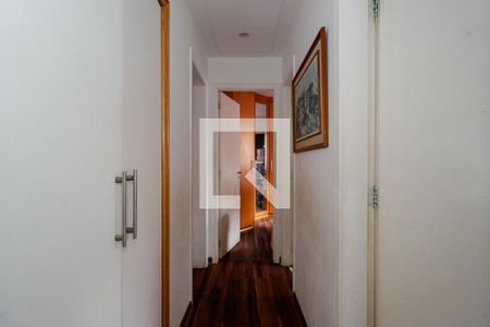 Corredor de apartamento à venda com 3 quartos, 108m² em Vila Andrade, São Paulo