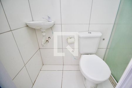 Banheiro de kitnet/studio para alugar com 0 quarto, 50m² em Nazaré, Salvador