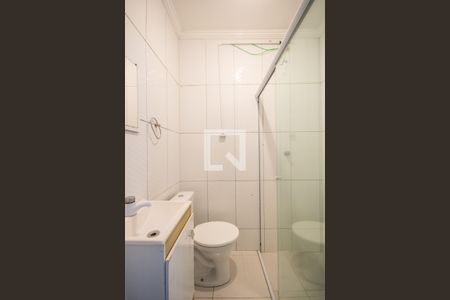 Banheiro de casa para alugar com 1 quarto, 70m² em Umuarama, Osasco