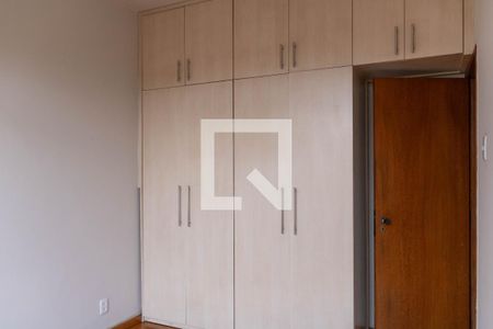 Quarto 1 de apartamento para alugar com 3 quartos, 90m² em Carlos Prates, Belo Horizonte