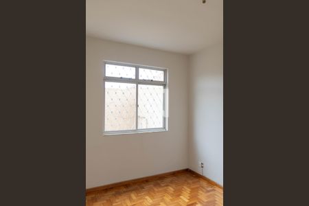 Quarto 1 de apartamento para alugar com 3 quartos, 90m² em Carlos Prates, Belo Horizonte