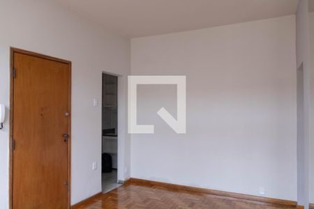 Sala de apartamento para alugar com 3 quartos, 90m² em Carlos Prates, Belo Horizonte