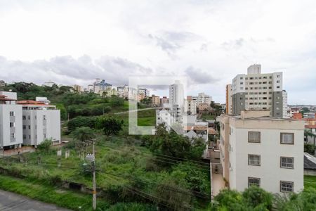 Vista da varanda da sala de apartamento para alugar com 3 quartos, 67m² em Manacás, Belo Horizonte