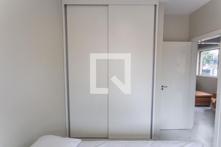 Armário do Quarto 1 de apartamento para alugar com 2 quartos, 72m² em Funcionários, Belo Horizonte