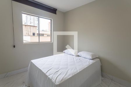 Quarto 1 de apartamento para alugar com 2 quartos, 72m² em Funcionários, Belo Horizonte