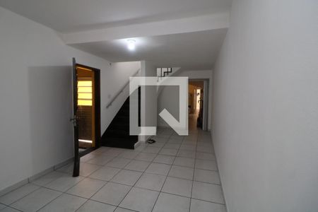 Sala de casa para alugar com 3 quartos, 120m² em Vila Antonieta, São Paulo