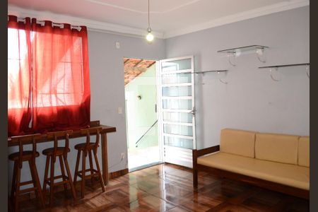 Sala de apartamento para alugar com 2 quartos, 49m² em Jardim Vitoria, Belo Horizonte