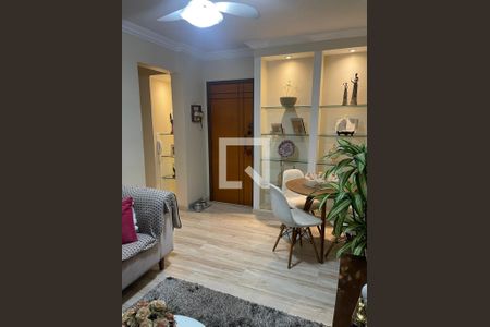 Sala de apartamento à venda com 2 quartos, 60m² em Lins de Vasconcelos, Rio de Janeiro