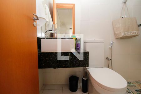 Lavabo de apartamento para alugar com 2 quartos, 120m² em Buritis, Belo Horizonte