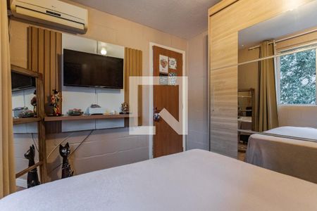 Quarto 1 de apartamento à venda com 2 quartos, 43m² em Mário Quintana, Porto Alegre