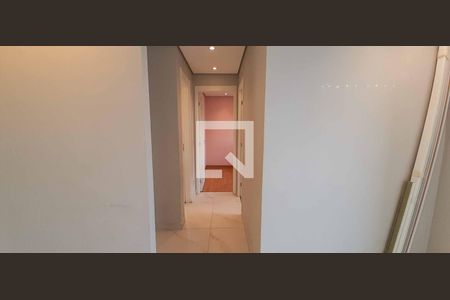 Corredor de apartamento para alugar com 3 quartos, 53m² em Padroeira, Osasco