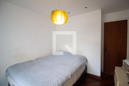 Apartamento à venda com 140m², 3 quartos e 2 vagas Apartamento à venda com 140m², 3 quartos e 2 vagasQuarto 2