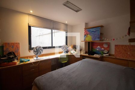 Apartamento à venda com 140m², 3 quartos e 2 vagas Apartamento à venda com 140m², 3 quartos e 2 vagasQuarto 1