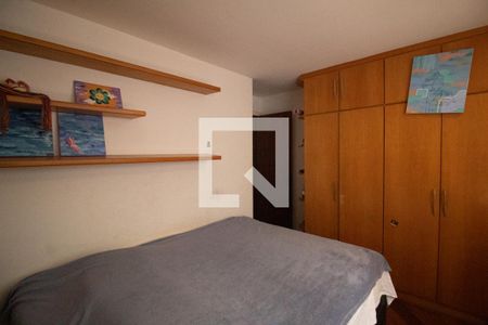 Apartamento à venda com 140m², 3 quartos e 2 vagas Apartamento à venda com 140m², 3 quartos e 2 vagasQuarto 1