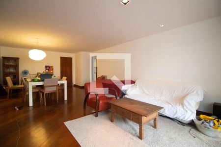 Apartamento à venda com 140m², 3 quartos e 2 vagas Apartamento à venda com 140m², 3 quartos e 2 vagasSala