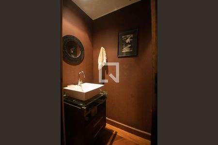 Apartamento à venda com 140m², 3 quartos e 2 vagas Apartamento à venda com 140m², 3 quartos e 2 vagasLavabo