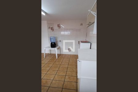 Cozinha de apartamento para alugar com 1 quarto, 28m² em Ipiranga, São José