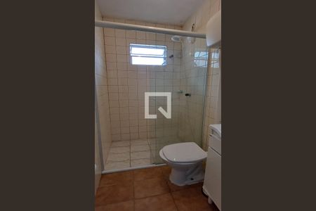 Banheiro de apartamento para alugar com 1 quarto, 28m² em Ipiranga, São José