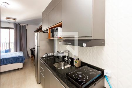 Cozinha de kitnet/studio à venda com 1 quarto, 27m² em Campo Belo, São Paulo