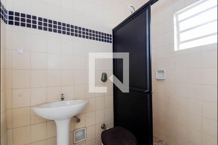 Banheiro de apartamento para alugar com 1 quarto, 30m² em Jardim Palmira, Guarulhos