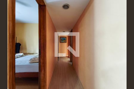 Corredor de apartamento à venda com 3 quartos, 135m² em Grajaú, Rio de Janeiro