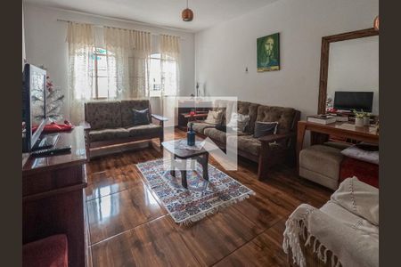 Sala de casa à venda com 4 quartos, 200m² em Jardim Peri, São Paulo