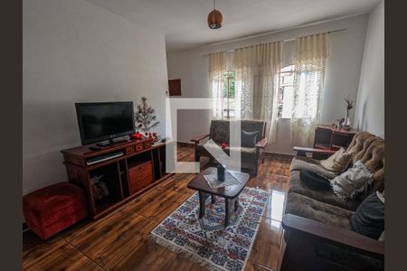 Sala de casa à venda com 4 quartos, 200m² em Jardim Peri, São Paulo