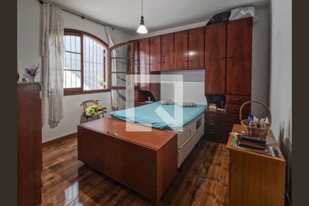 Suíte de casa à venda com 4 quartos, 200m² em Jardim Peri, São Paulo