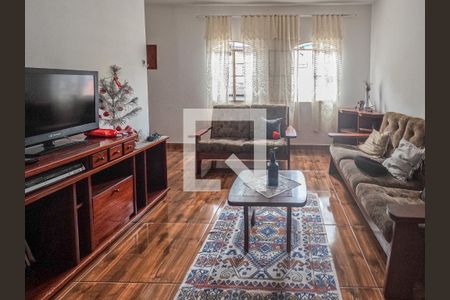 Sala de casa à venda com 4 quartos, 200m² em Jardim Peri, São Paulo